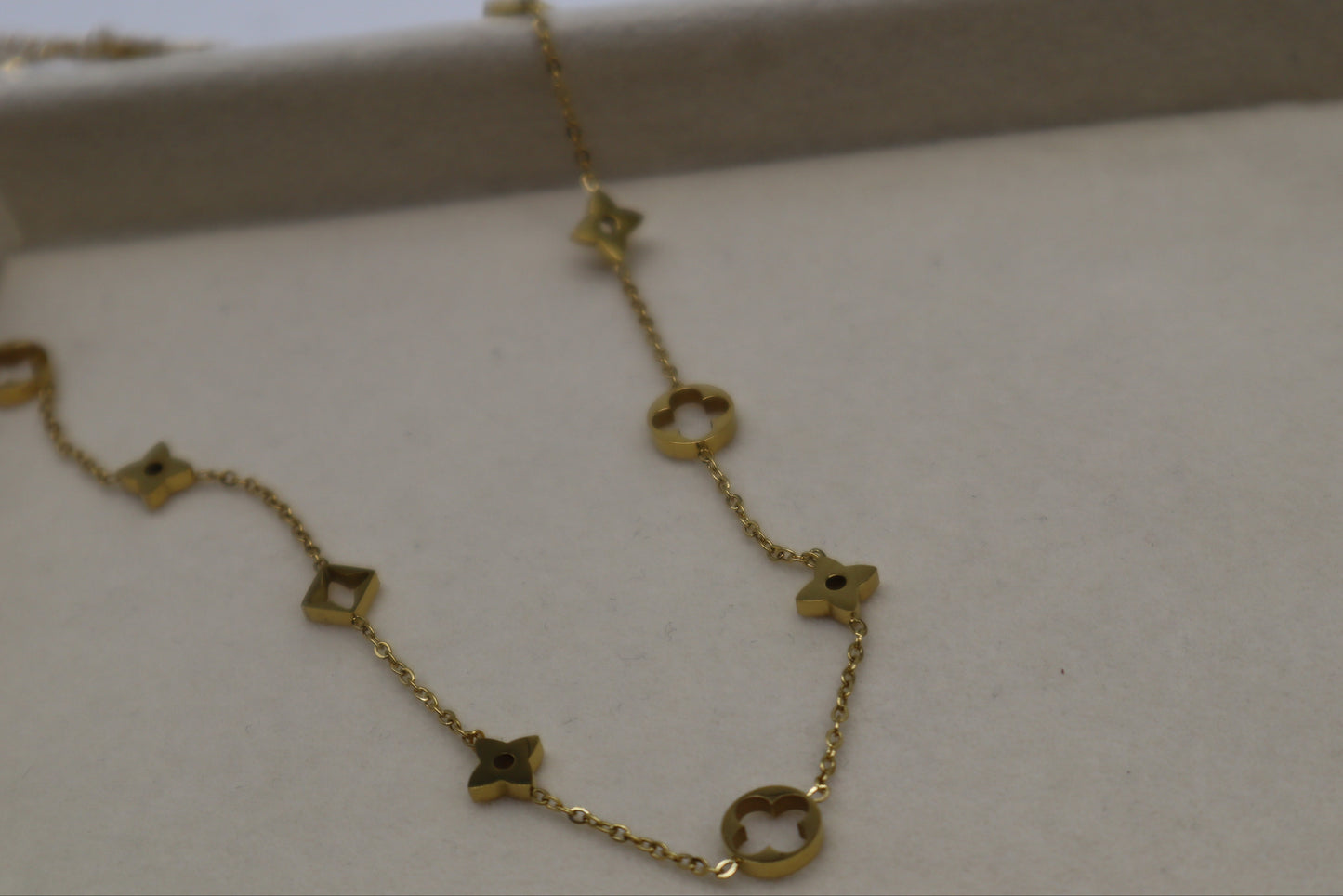 LouLou Necklace
