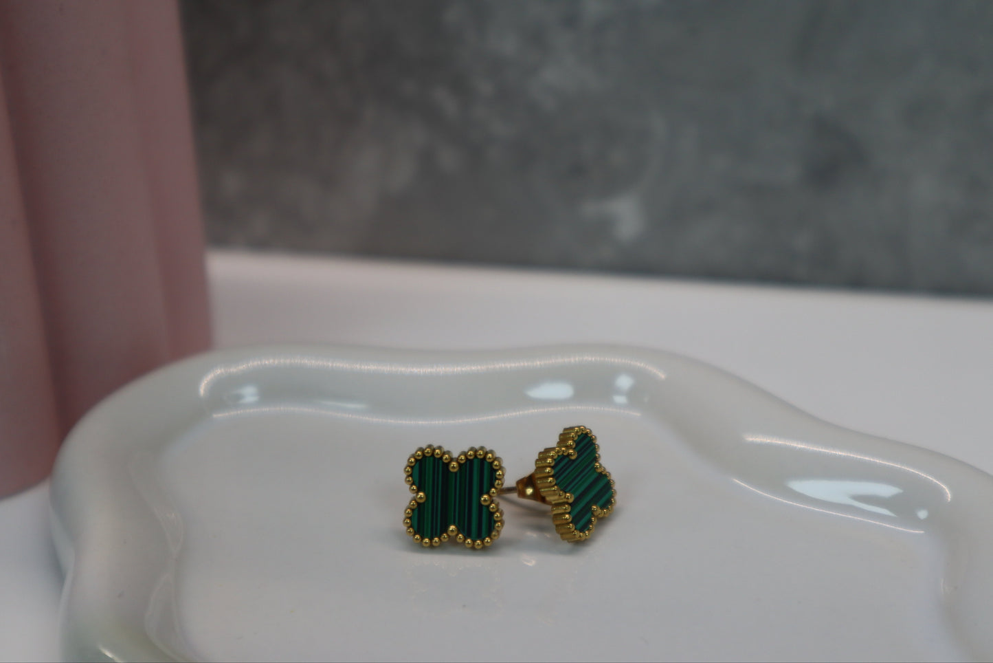 Four Leaf Clover Stud - Green