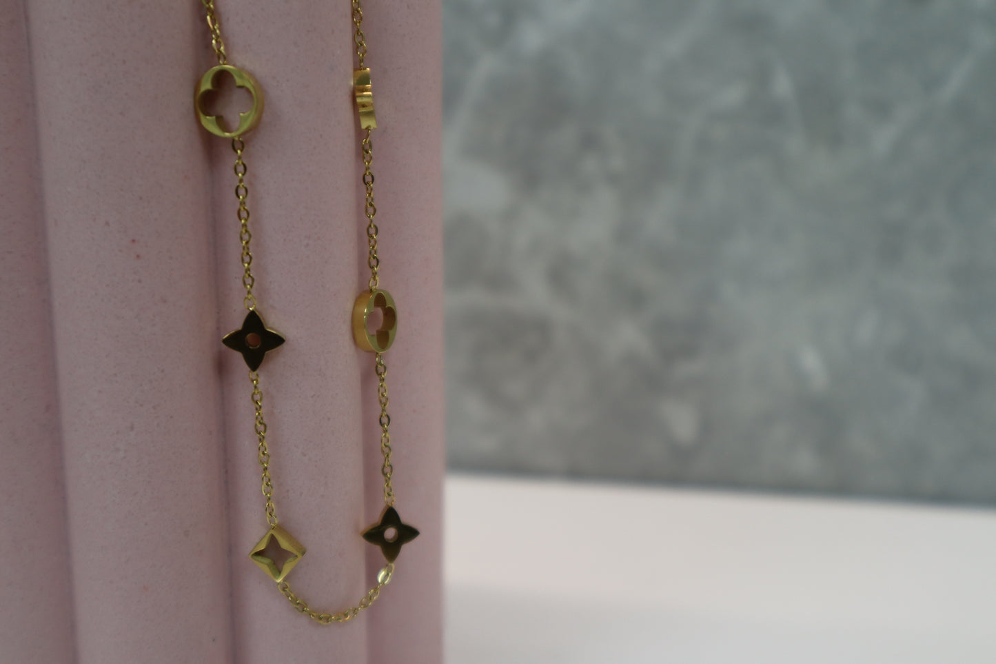 LouLou Necklace