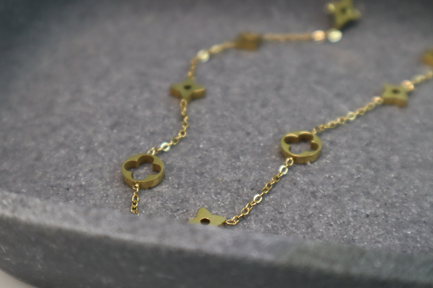 LouLou Necklace